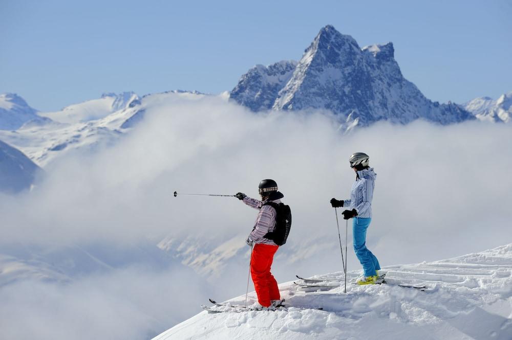 Berghotel Basur - Das Schihotel Am Arlberg Flirsch Extérieur photo