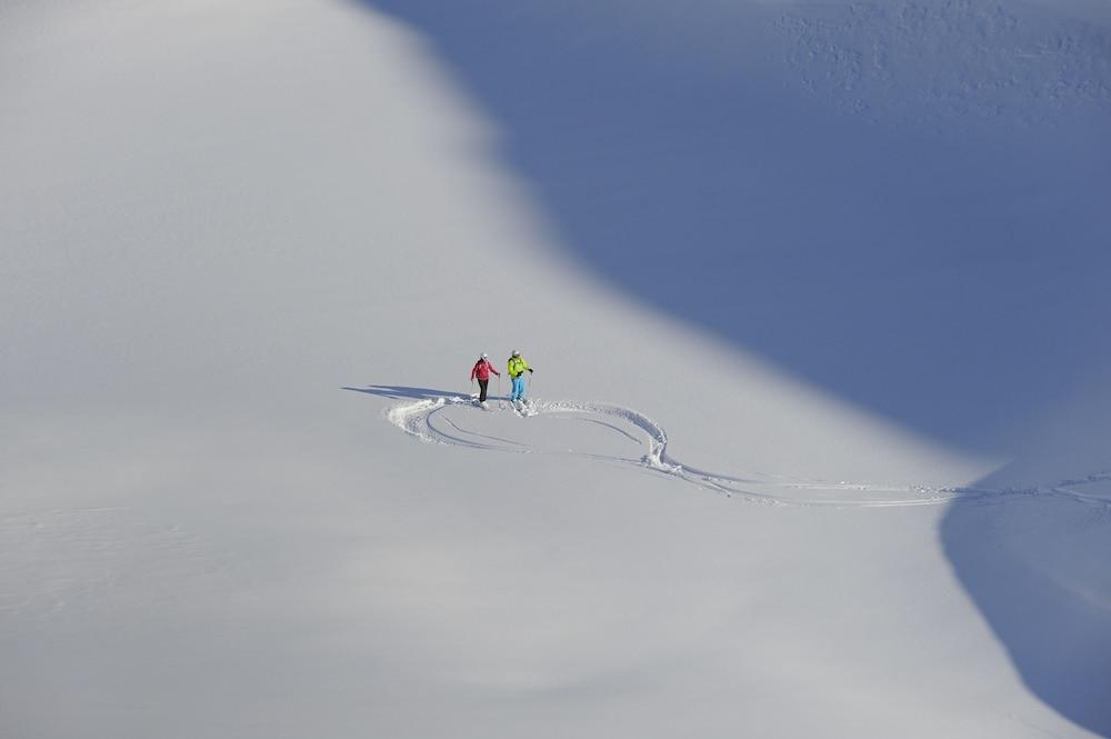 Berghotel Basur - Das Schihotel Am Arlberg Flirsch Extérieur photo