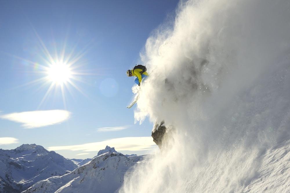 Berghotel Basur - Das Schihotel Am Arlberg Flirsch Extérieur photo