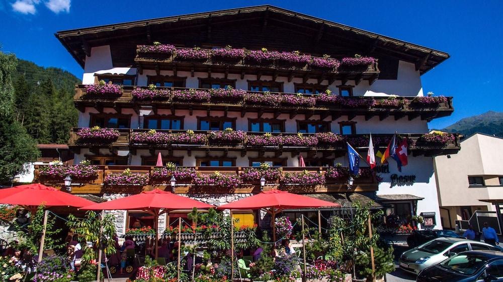 Berghotel Basur - Das Schihotel Am Arlberg Flirsch Extérieur photo